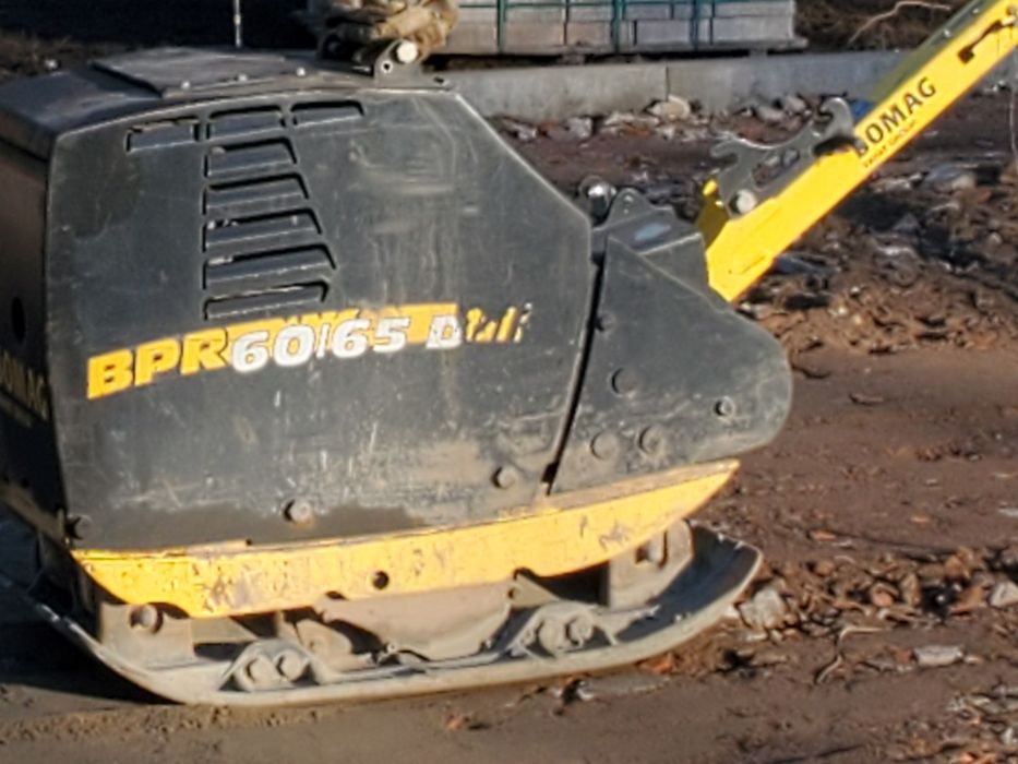 Wynajem z operatorem koparkoladowarka, ladowarka, minikoparka,wywrotka