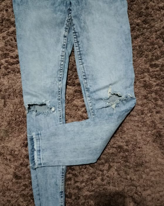 Jeansy damskie Bershka