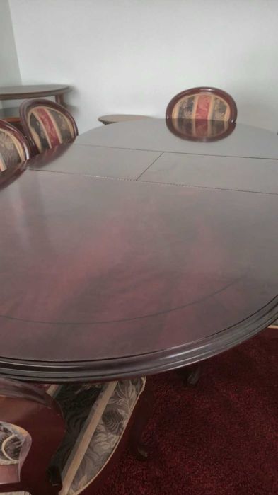 Mesa de Jantar Extensível em Madeira Maciça + 6 Cadeiras | Excelente Estado