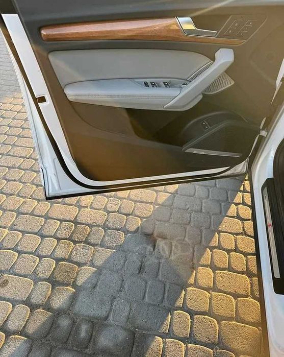 Продам Audi Q5 2022  Quattro  S-Line