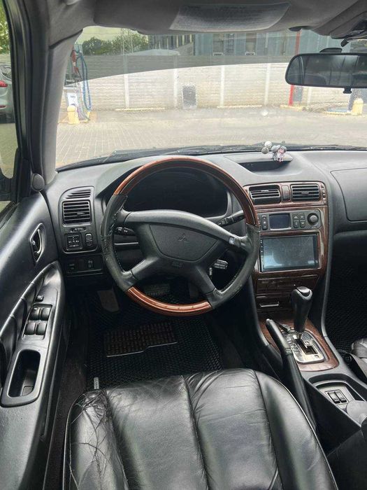 Mitsubishi Galant 1999