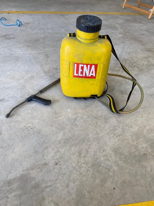 Maquina sulfatar/pulverizador pouco usada