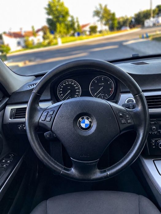 Vendo BMW 318d impecável