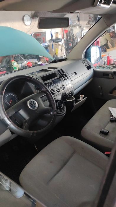 В наявності! Volkswagen Transporter T5. 1,9 TDI. 34.000 грн/місяць. Тільки для діючих військових ЗСУ.  Довга база,  9 місць