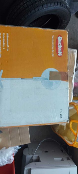 Ventoinha de Pé Becken FS40A