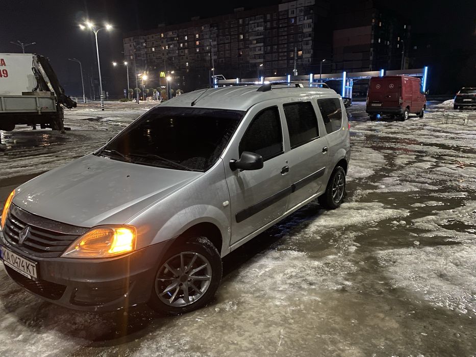 Renaul Logan MCV 2009 газ/бензин