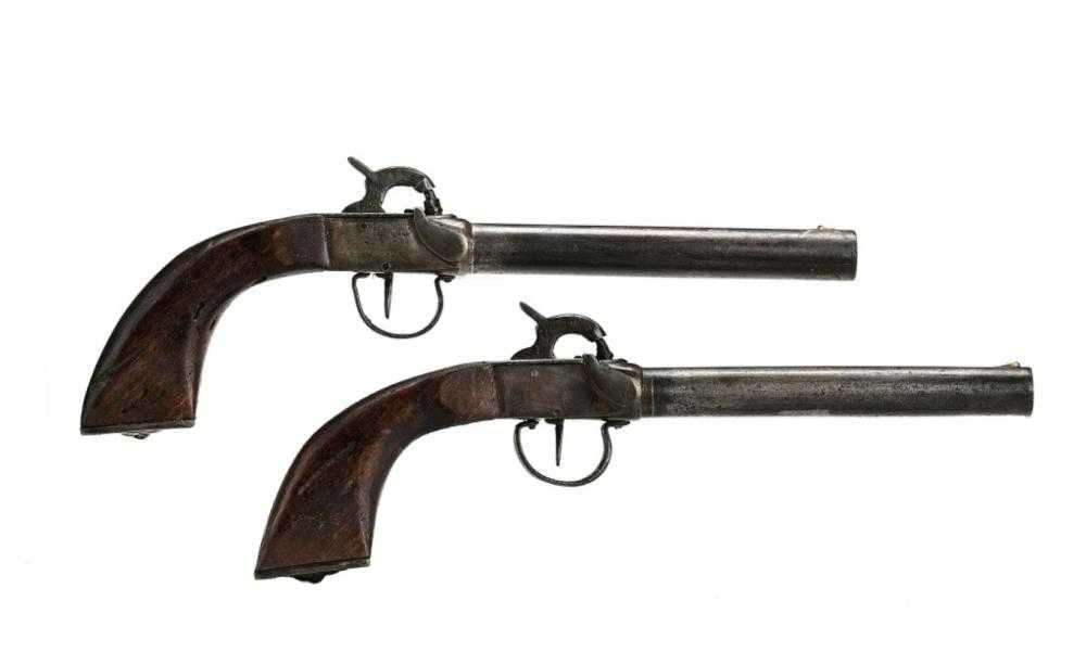 Pistolas Antigas de Viagem