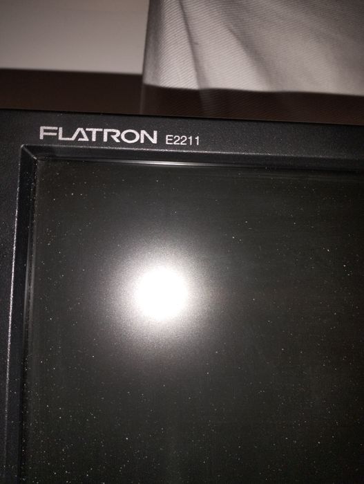 Monitor LG FLATRON E 2211