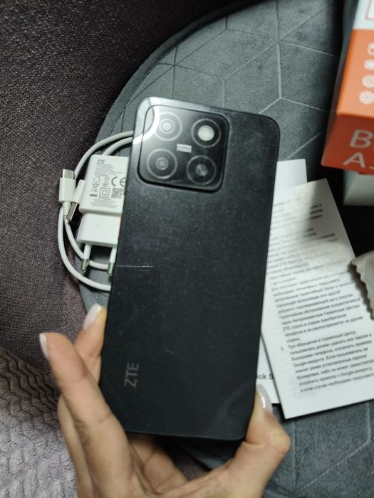 Телефон ZTE Blade