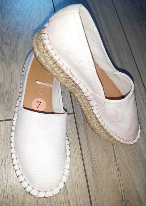 Жіночі еспадрильї