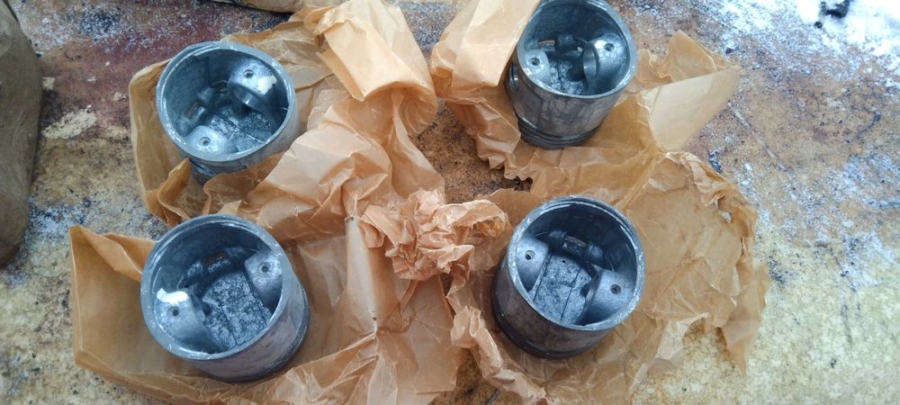 Комплект поршневої групи москвич