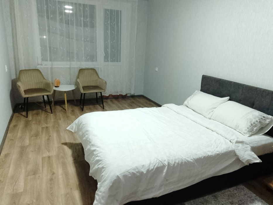 Подобово погодинно 1к квартира пр. Перемоги