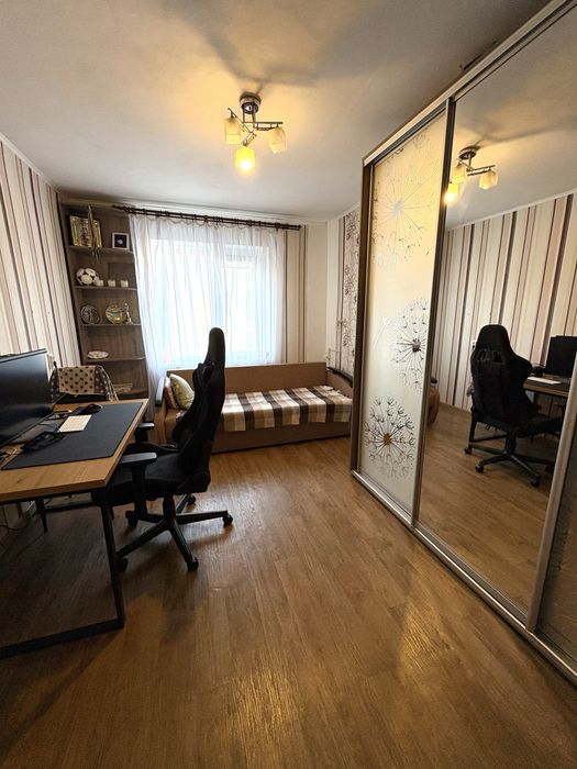 2х Кімнатна квартира район Заводський Запоріжжя ліве