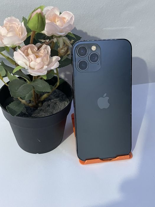 iPhone 12 Pro 83% kondycji baterii