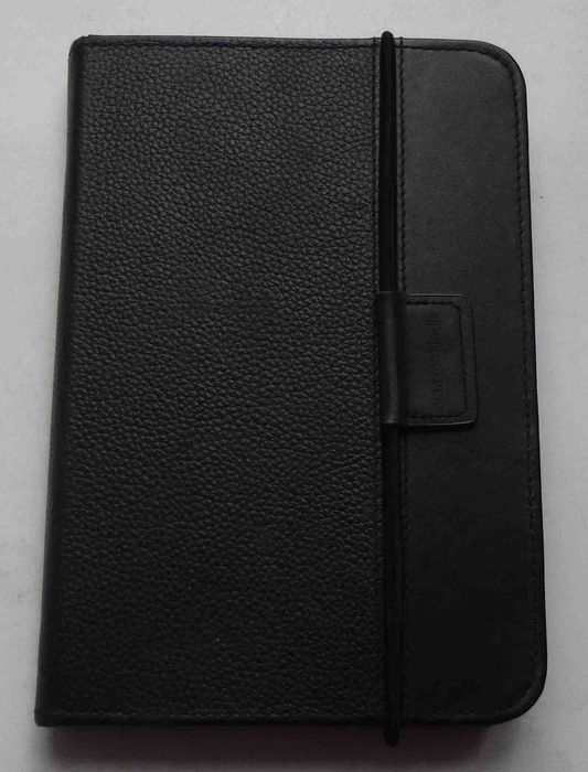 Электронная книга Amazon Kindle D00901 с чехлом