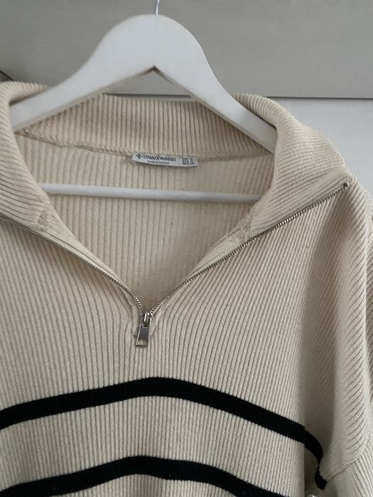 Sweterek lekki wiosenny beżowy