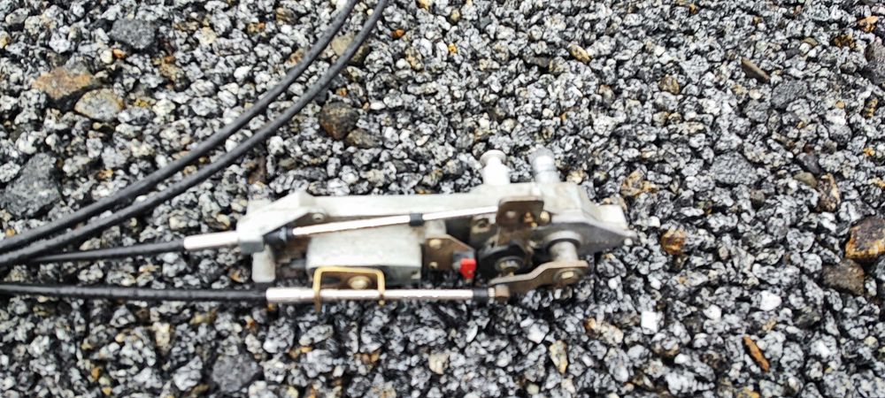 Części łodzi motorowej Iinki gazu Glastron v174 sterociąg B42924