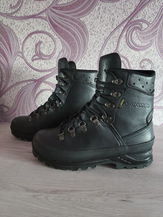Черевики - берцы  Lowa Gore-Tex