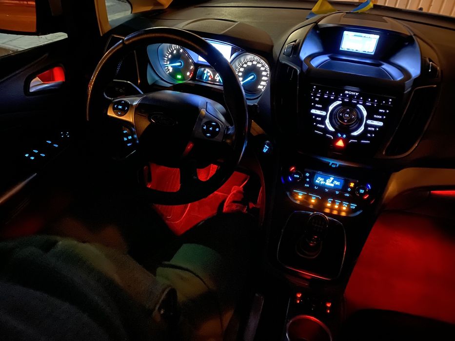 Продам Ford Grand C-Max срочно