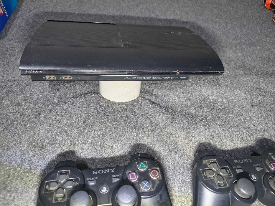 Playstation 3 Super Slim pudełko 2 pady dysk 250gb ps3