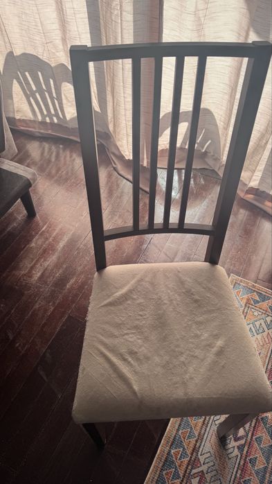 Vendo 6 cadeiras de sala de jantar