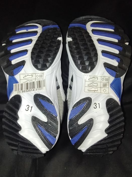 Кроссовки детские размер 31