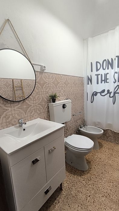 Moradia T2 c barbecue Monte Gordo(reservas por chamada telefónica)