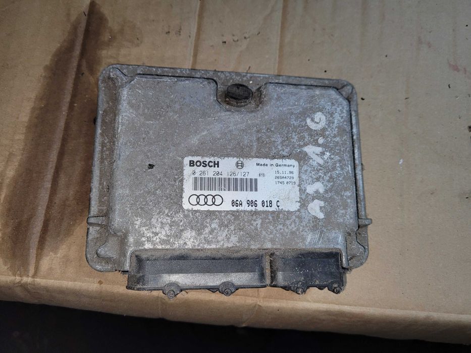 Komputer sterownik silnika audi a3 8L 1.6 benzyna