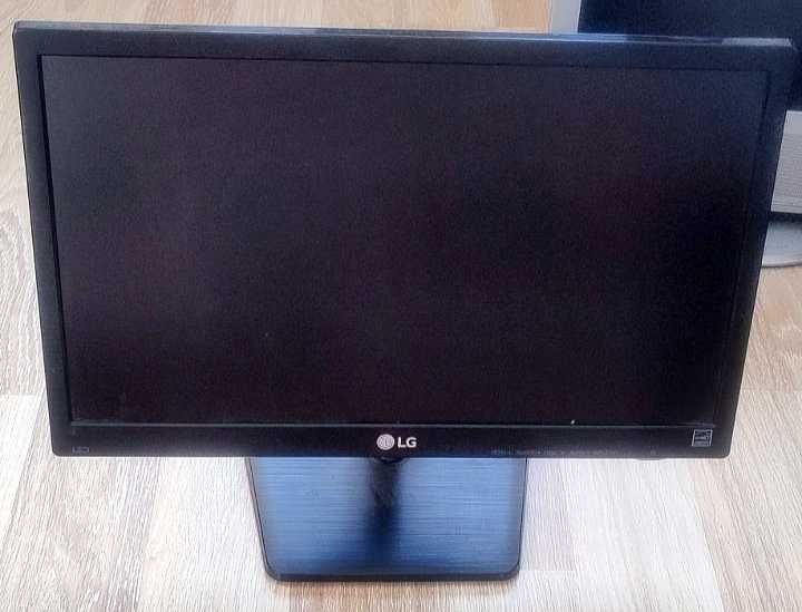 Monitory komputerowe LG