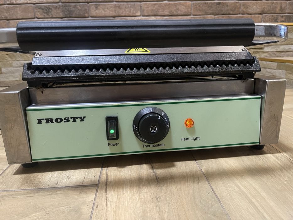 Гриль контактний Frosty SP-1C1 верх рифлений / низ рифлений