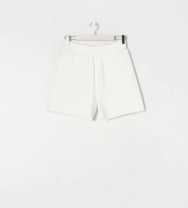 Шорти жіночі білі