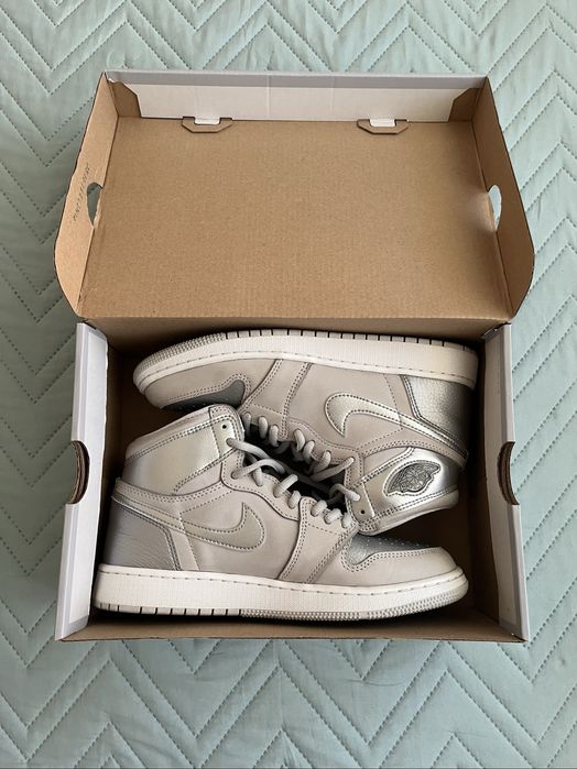 Air Jordan 1 Retro High CO Japan Neutral Grey, Novos
