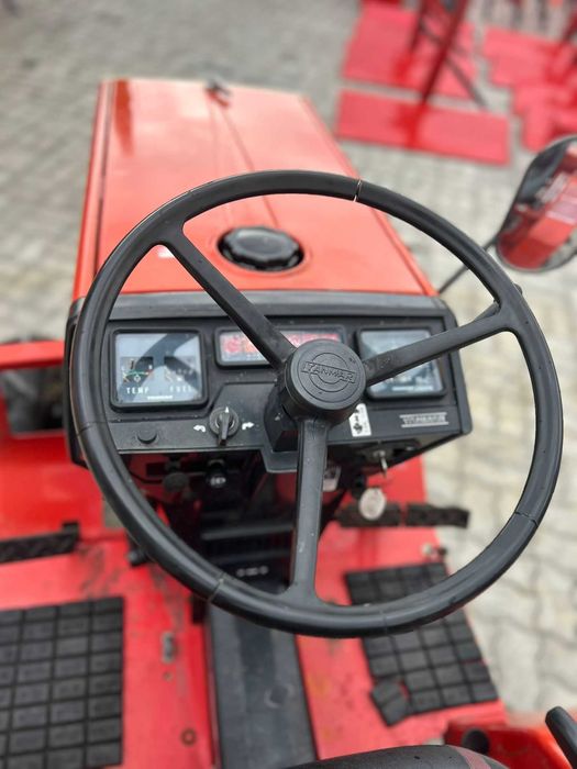 YANMAR F15D Imaculado