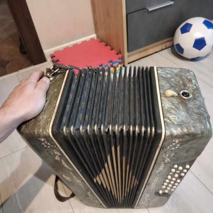 Продам баян беларусь