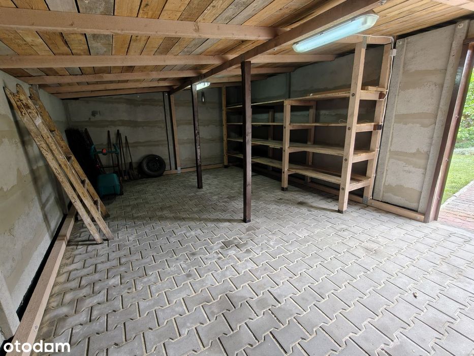 Urokliwy bliźniak z ogrodem