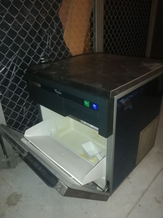 Kostkarka Whirlpool