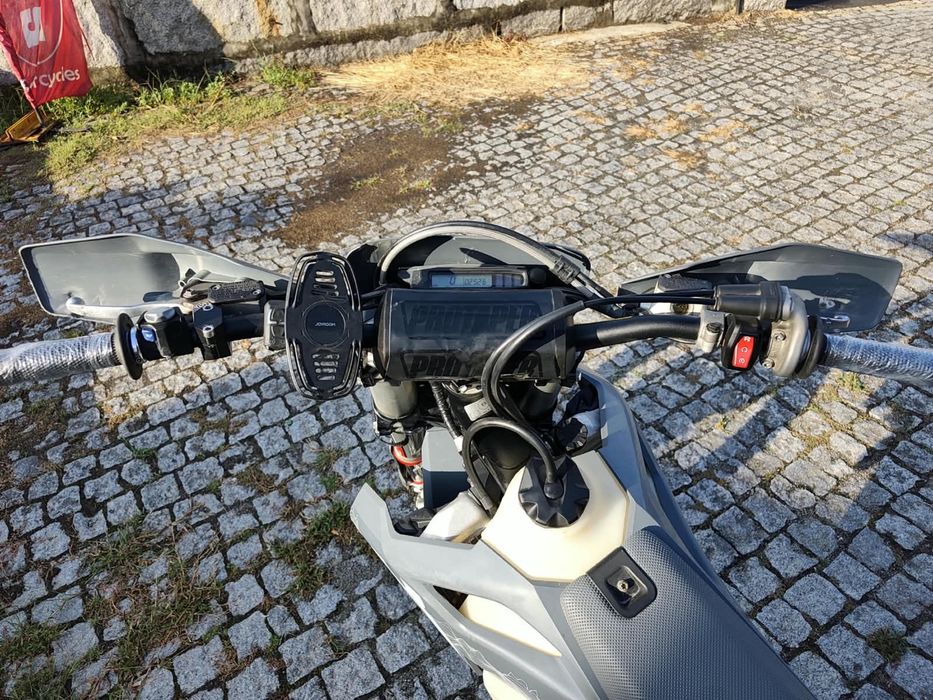 HUSQVARNA  FE 350 Pro 2024