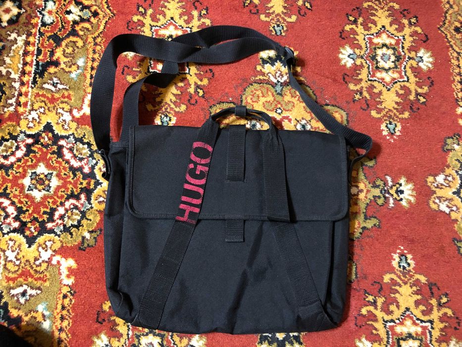 сумка Hugo Boss на плече