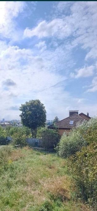 Продається добротній будинок в селі Угринів район Пасічної