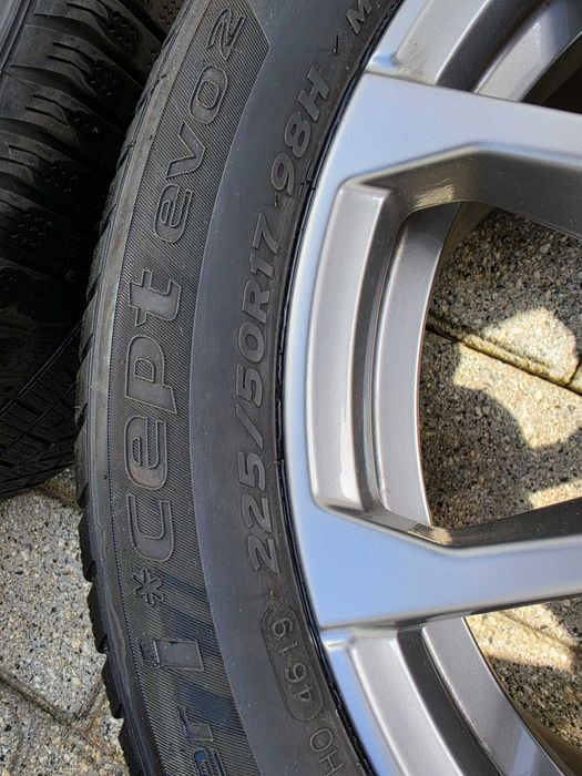 Jantes com pneus BMW 17