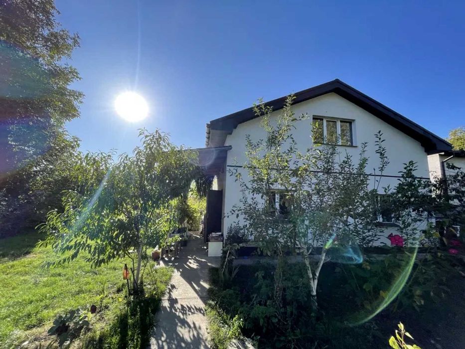 Продам будинок с. Велика Мотовилівка.Вихід до озера,27 соток