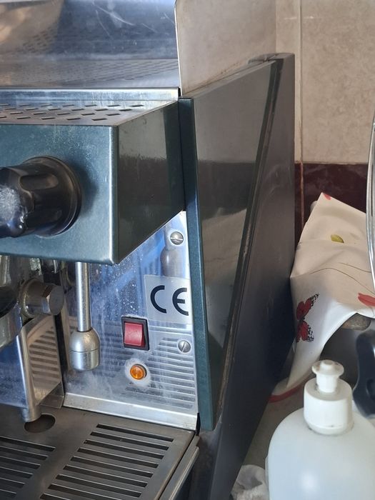 Máquina de Café Expresso Profissional – 2 Grupos