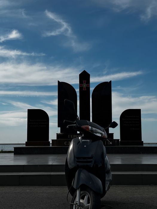 Продам Хонда LEAD100