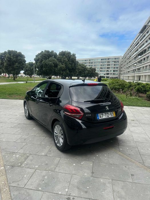 PEUGEOT 208 78000 km