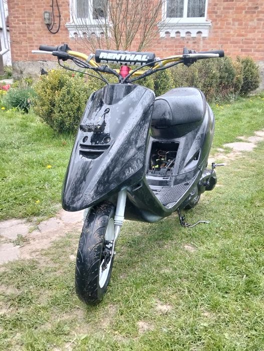 Ямаха джог артістік
