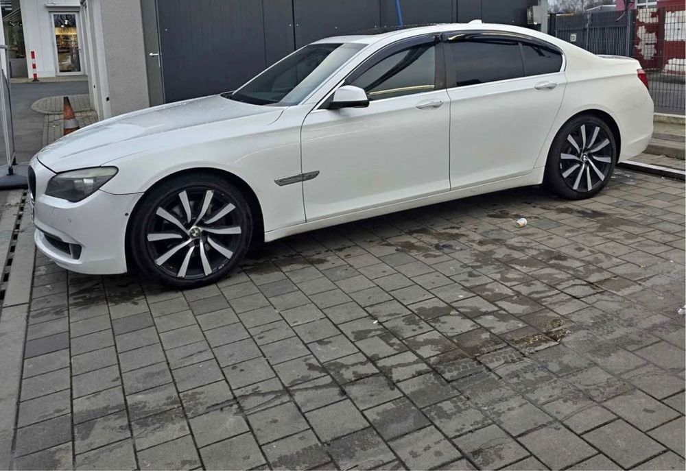 CARRO BMW 740 X-driver Série 7 diesel
