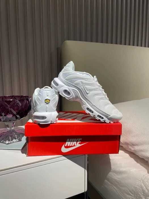 Nike Air Max TN Plus Biały r.37,5