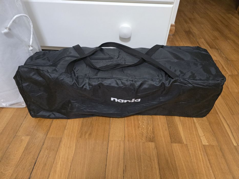 Cama de viagem e colchão