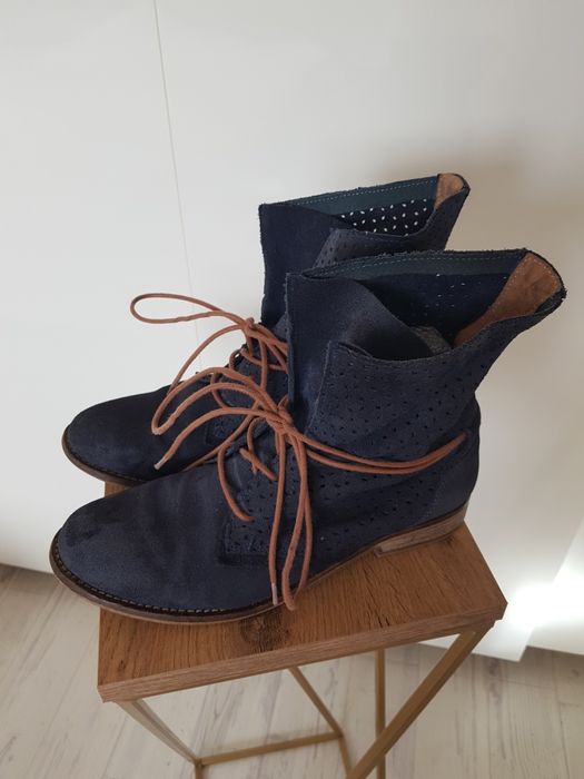 Botki przejściowe wiosna jesień granatowe rozm. 40