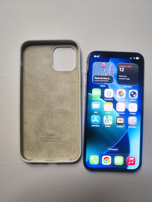 Iphone 12 Roxo 64GB